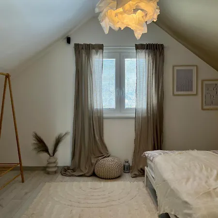 度假居 Domov Nad Jazerom