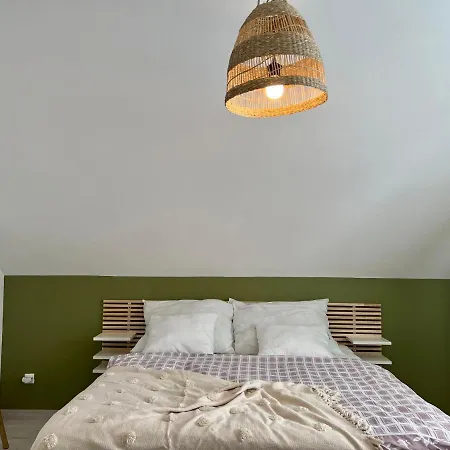 Holiday home Domov Nad Jazerom