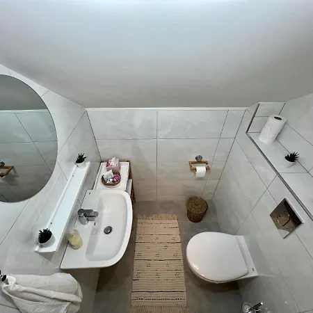 Casa de Férias Domov Nad Jazerom *