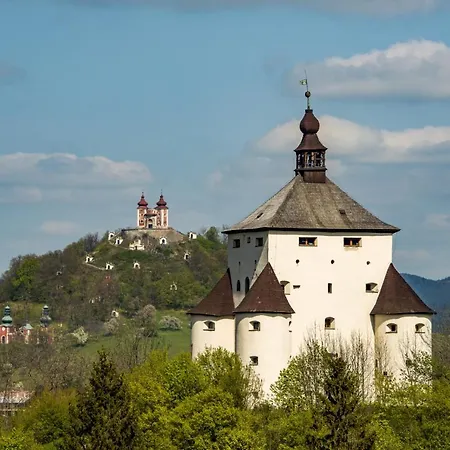 Domov Nad Jazerom Holiday home *