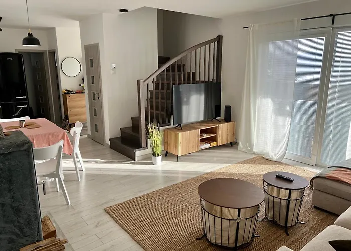 Domov Nad Jazerom בית נופש