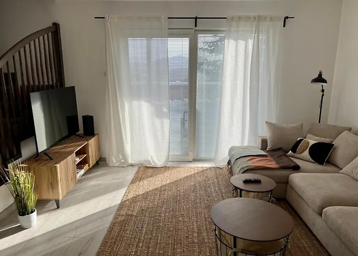 Domov Nad Jazerom * Banská Štiavnica