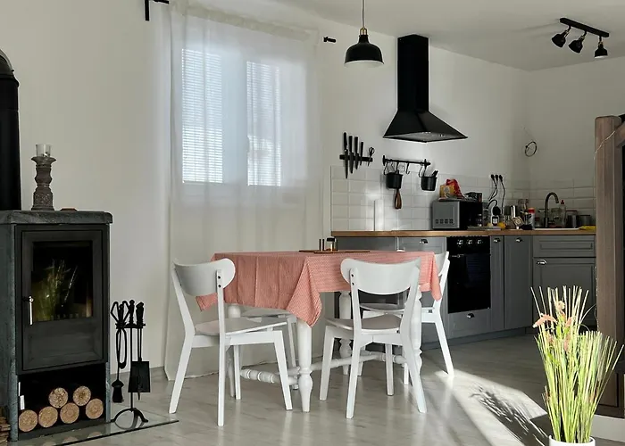 Domov Nad Jazerom Σπίτι διακοπών Banská Štiavnica