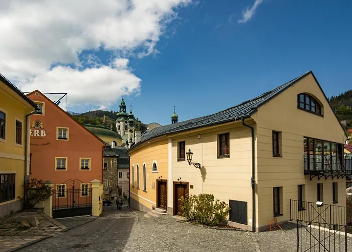 Domov Nad Jazerom * Banská Štiavnica